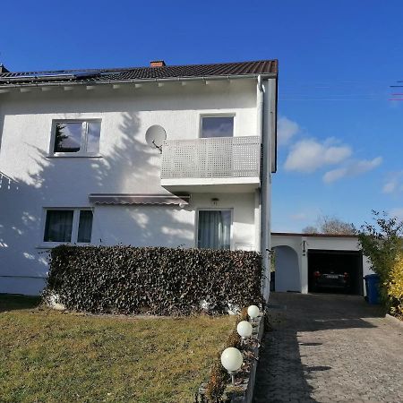 Schoene Einliegerwohnung In Гехінґен Екстер'єр фото