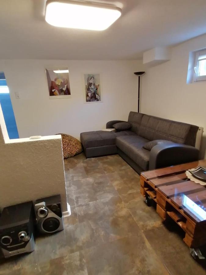 Schoene Einliegerwohnung In Гехінґен Екстер'єр фото