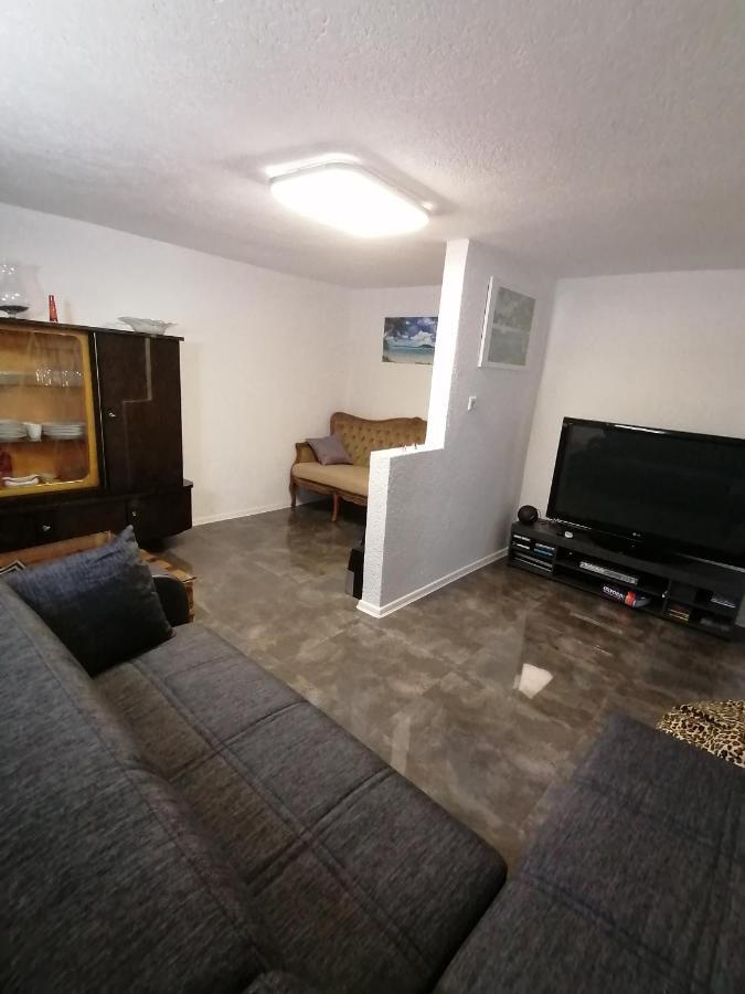 Schoene Einliegerwohnung In Гехінґен Екстер'єр фото