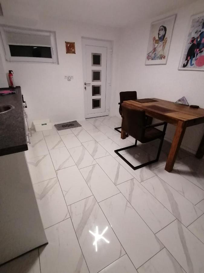 Schoene Einliegerwohnung In Гехінґен Екстер'єр фото